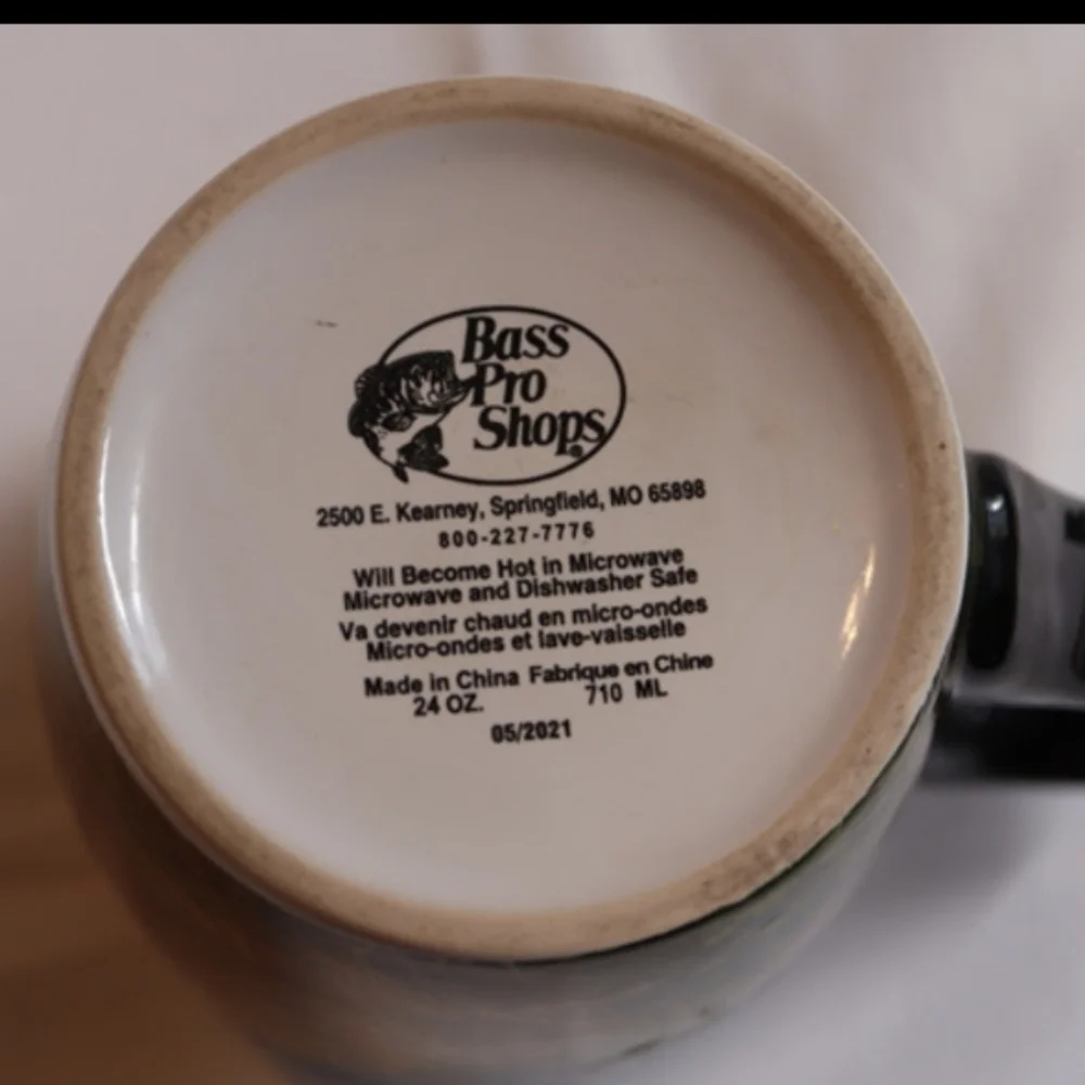 Bass Pro Shops “Remember…We All Live Downstream” 24oz Massive Mug
